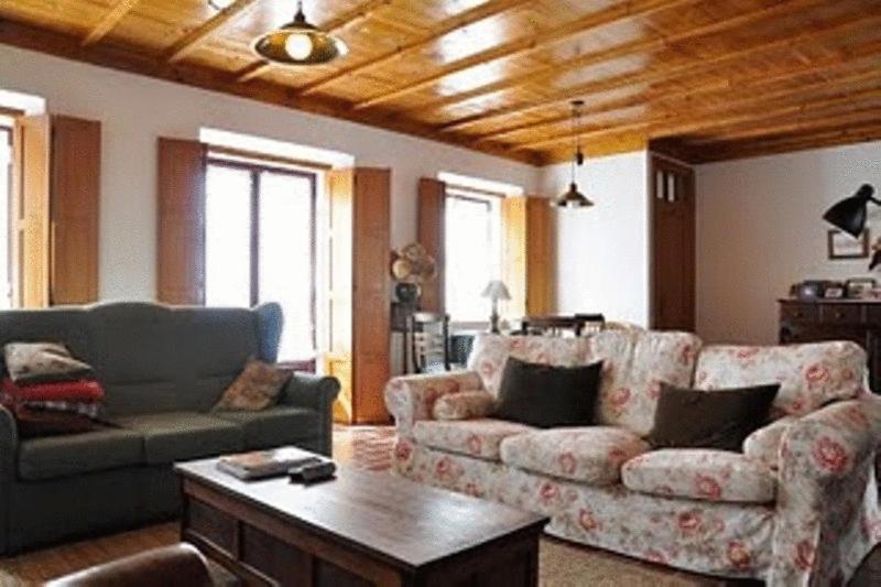 Casa Adega Do Mosteiro - Turismo Rural كالداس دا راينها المظهر الخارجي الصورة