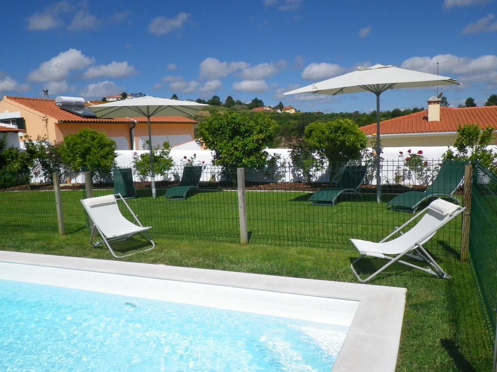 Casa Adega Do Mosteiro - Turismo Rural كالداس دا راينها المظهر الخارجي الصورة